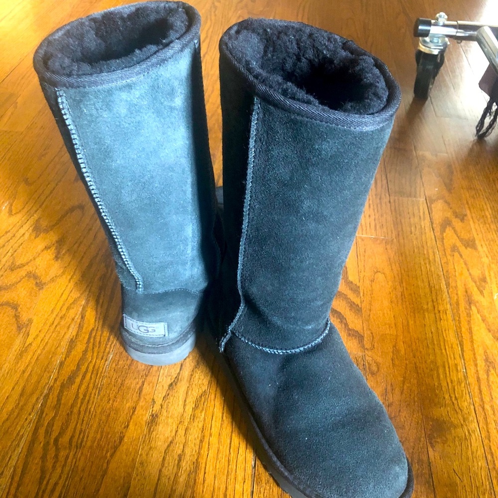 Like new black tall UGG boots